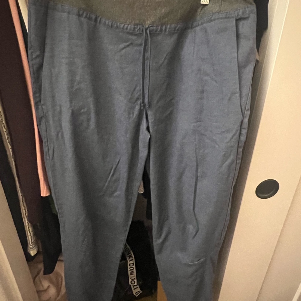 Patagonia women’s travel Pants